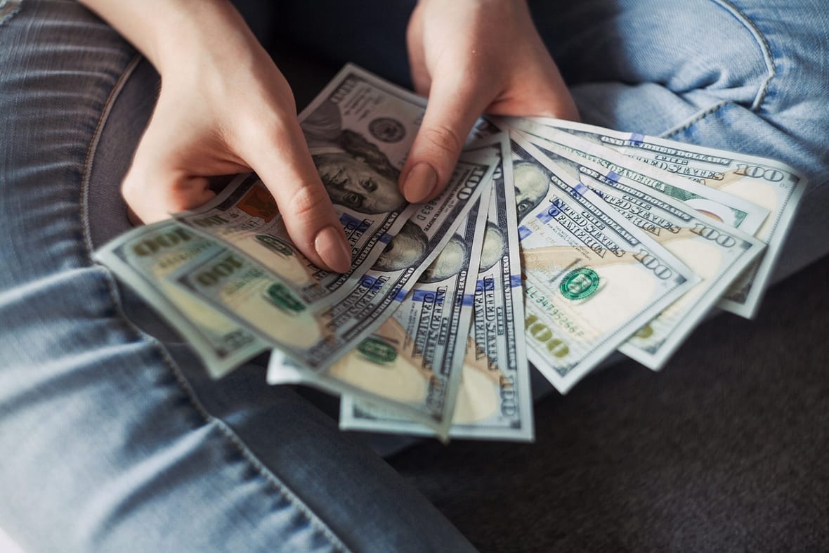 How To Make Money From Casino Bonuses?